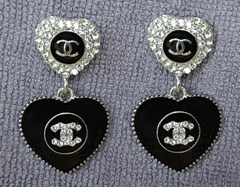 CHANEL HERZ OHRRINGE MIT STRASS #CH663S