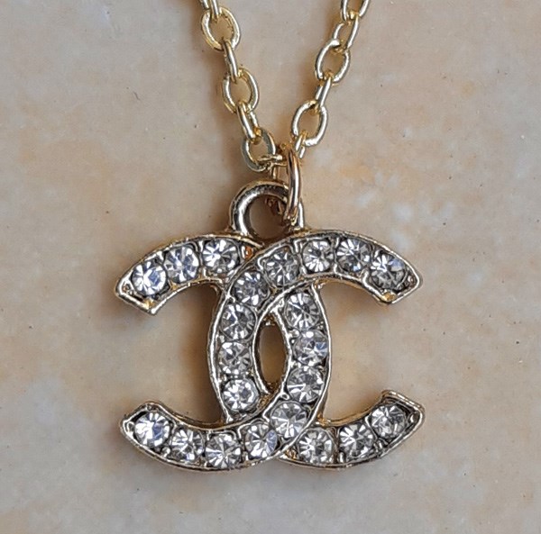 CC KETTE MIT STRASS  CC Neckless