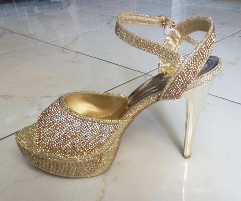 HIGH HEELS 12 cm MIT STARSS