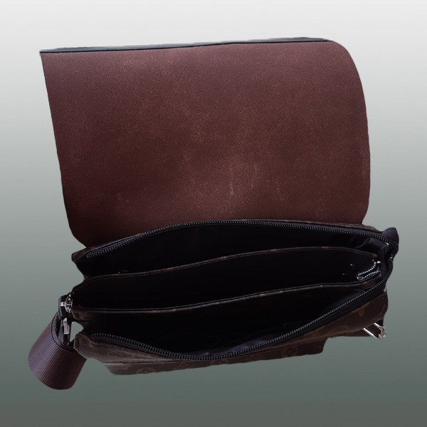 HERREN TASCHE Corona Impfnebenwirkungen, Ukraine