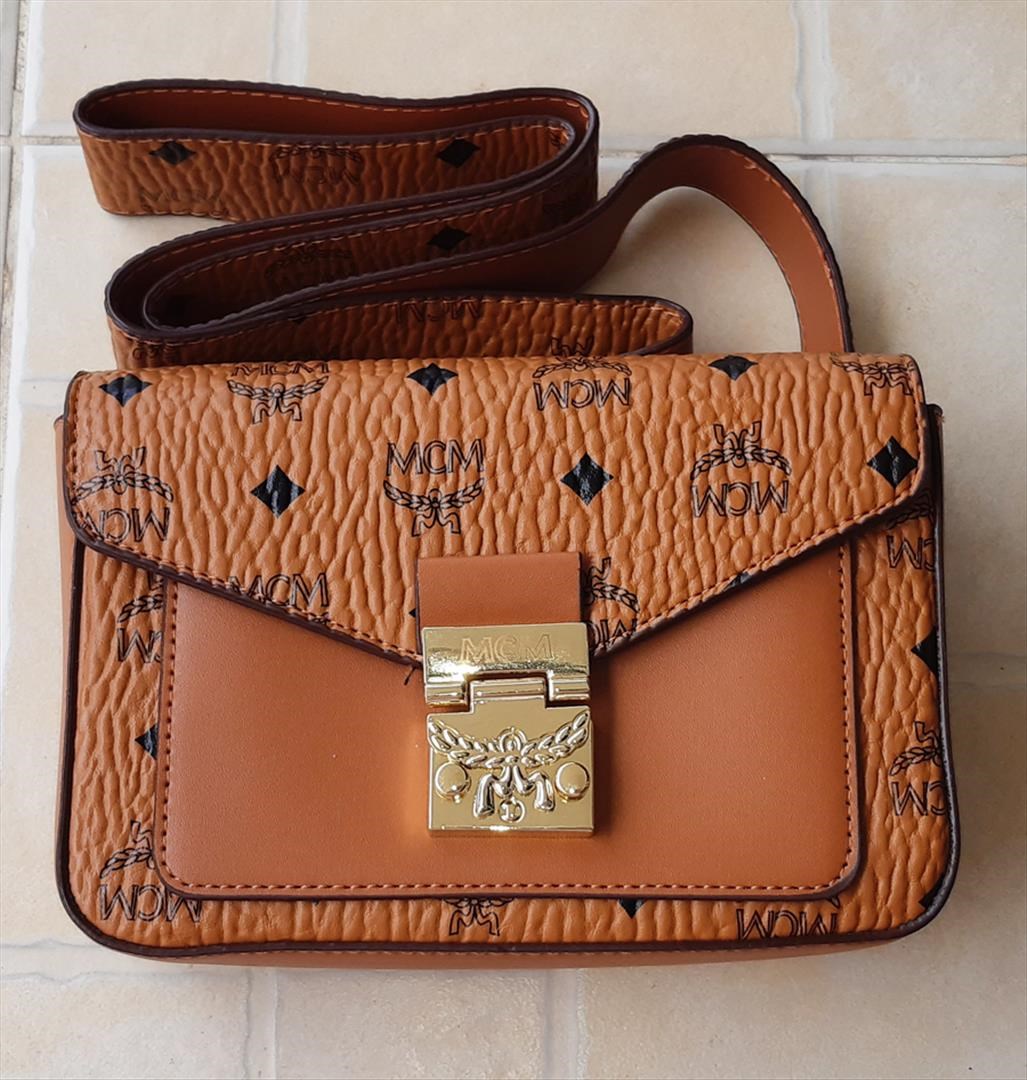 MCM HANDTASCHE UKRAINE CORONA OMIKRON B4 B5